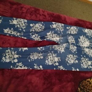 No Boundaries Black and Gold Patterned Leggings